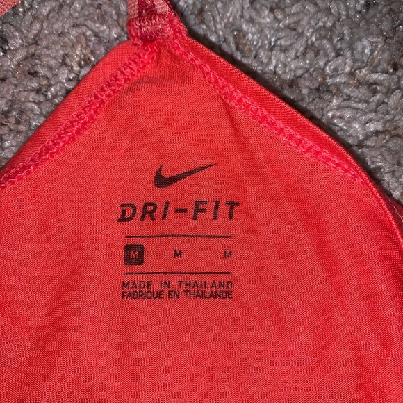 nike tank - Picture 5 of 5